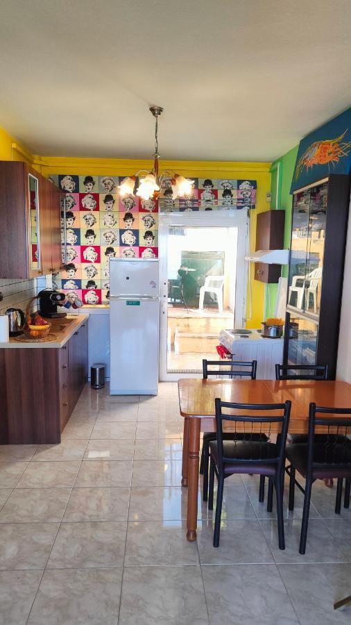 Joy View Apartment Кавала Екстериор снимка